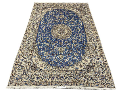 Persian Nain Rug 6.9x9.7 Ft